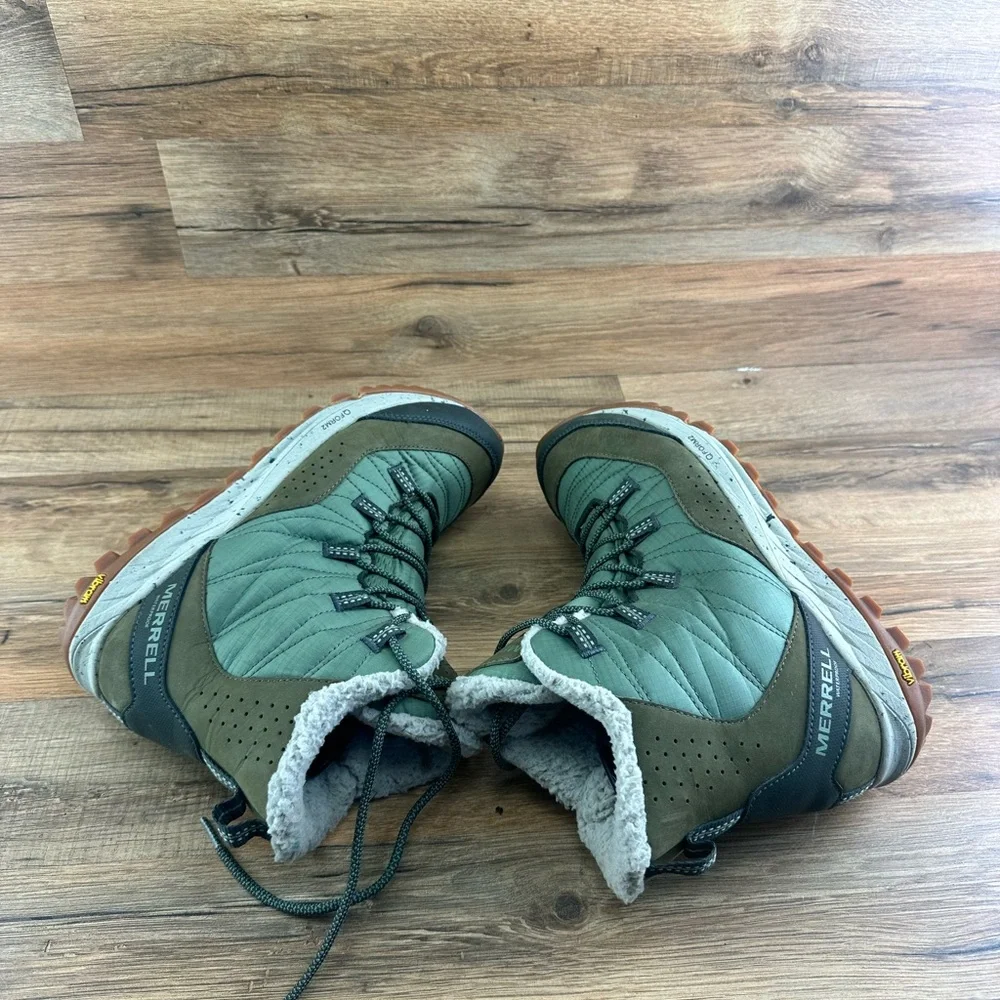 Merrell Olive Green Quilted Winter Boots with Faux Fur